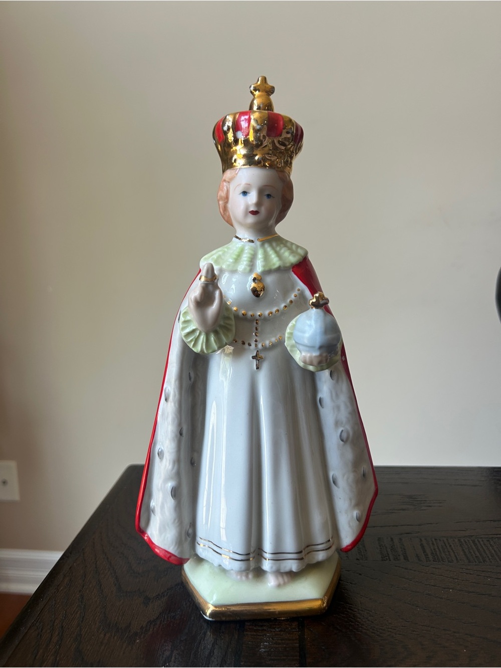Vintage Infant Or Prague Statue 10” 
Hand painted